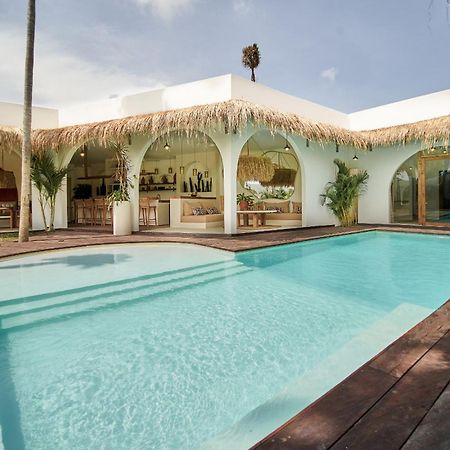 Villa Casa Luna Canggu เกอโรโบกัน ภายนอก รูปภาพ